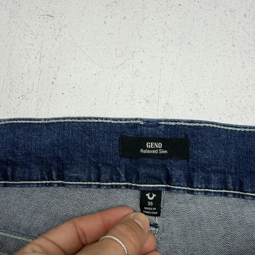 True Religion Geno Relaxed Slim Jeans Mens 36x32 Blue Medium Wash Denim Pants